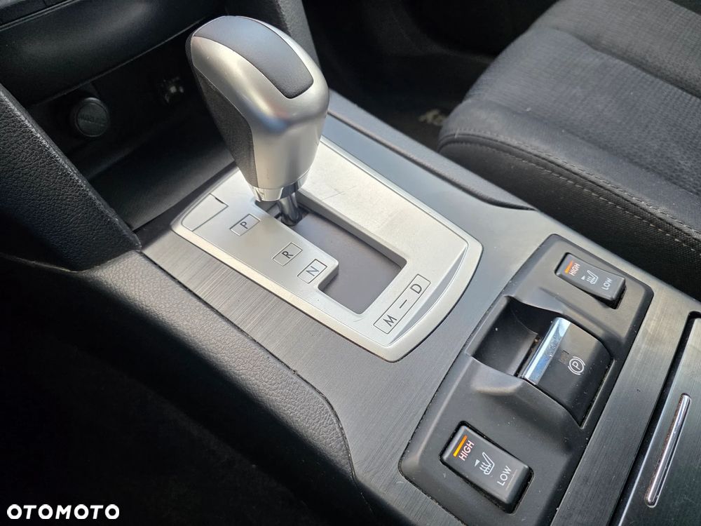 Subaru Legacy - 15