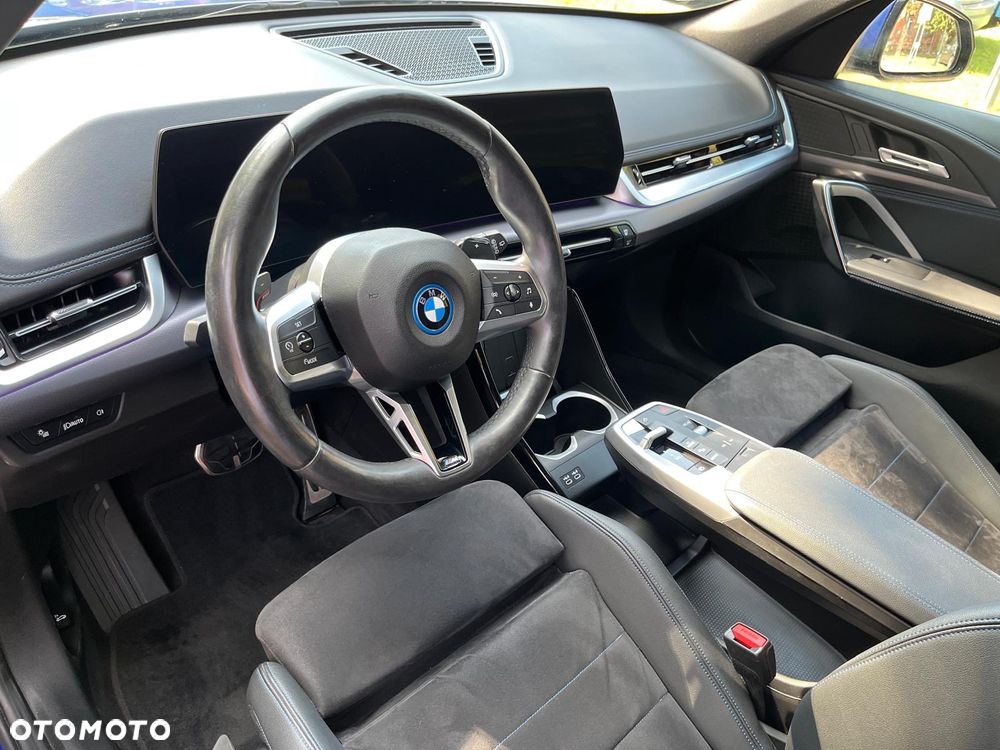 BMW X1 xDrive25e M Sportpaket - 8