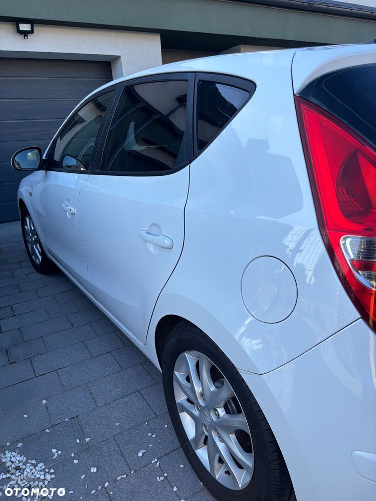 Hyundai i30 1.6 CRDi Premium - 12