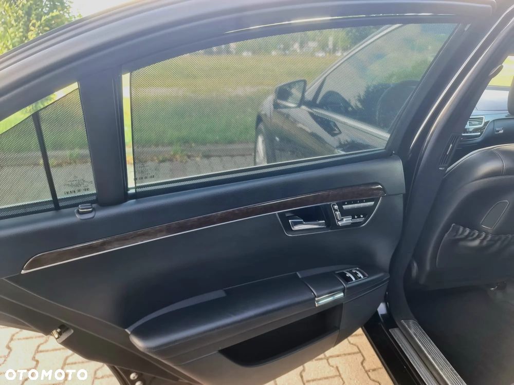 Mercedes-Benz Klasa S 350 BlueTEC L DPF 4Matic 7G-TRONIC - 26