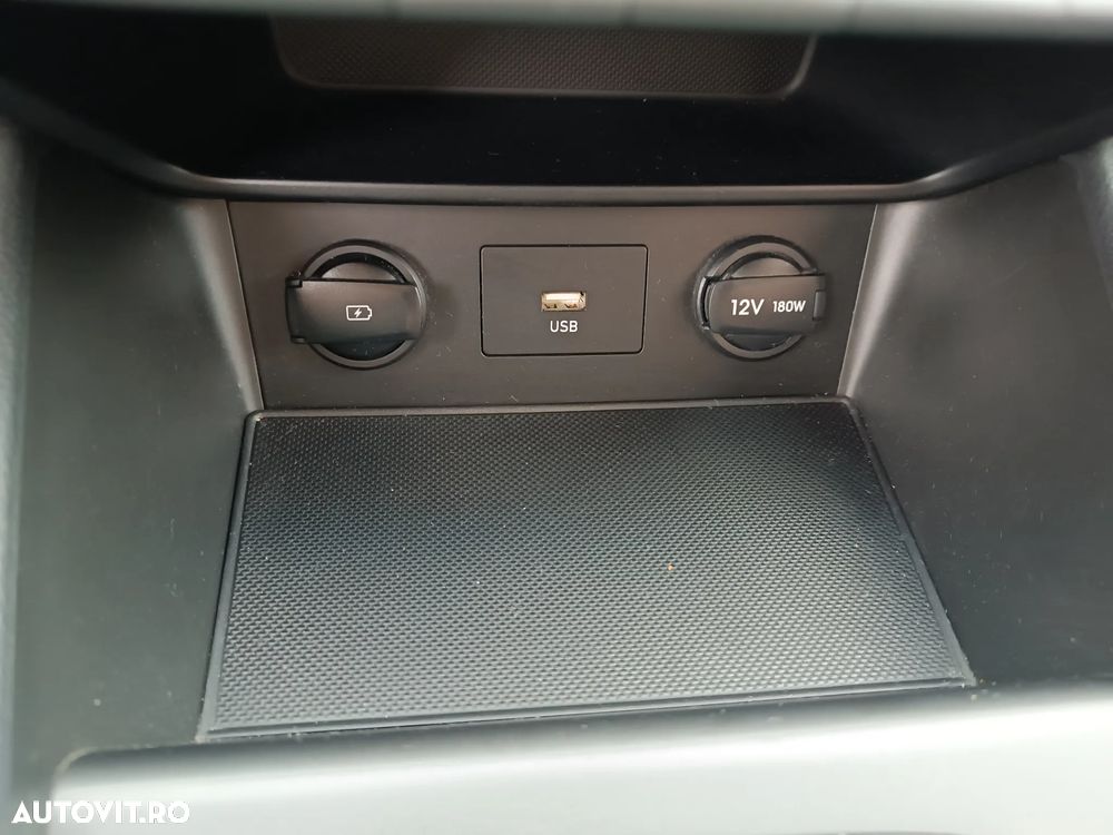 Hyundai KONA 1.0 T-GDI 120 CP 6MT 2WD Comfort - 32