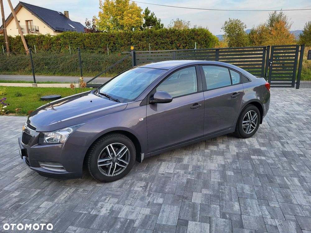 Chevrolet Cruze - 4