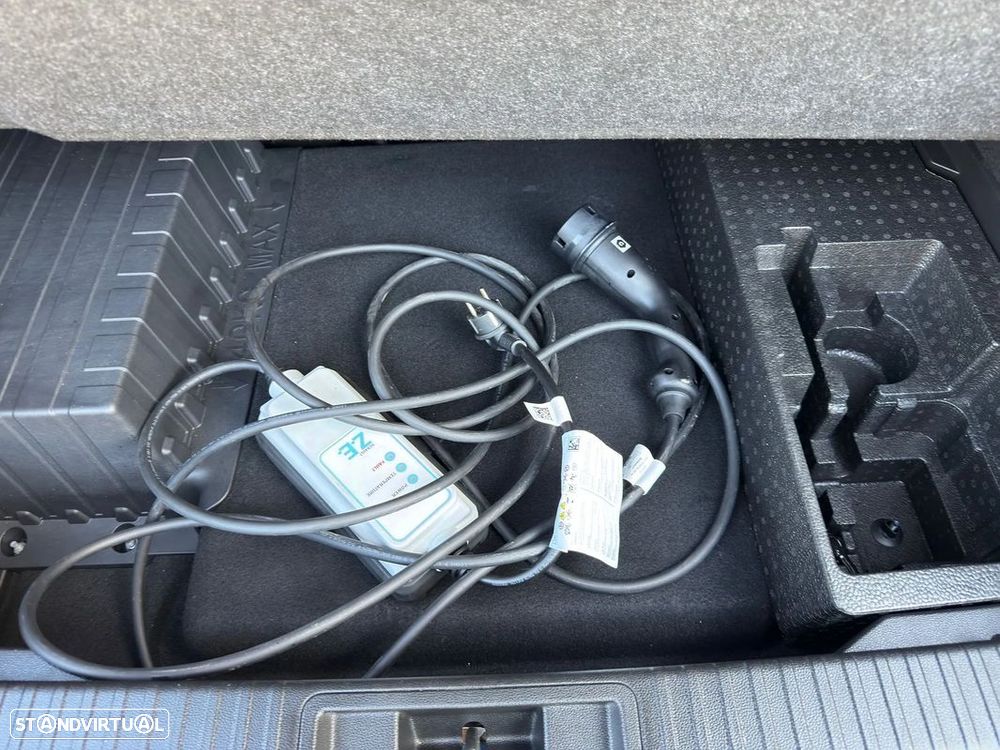 Renault Captur 1.6 E-Tech Full Hybrid Techno - 21