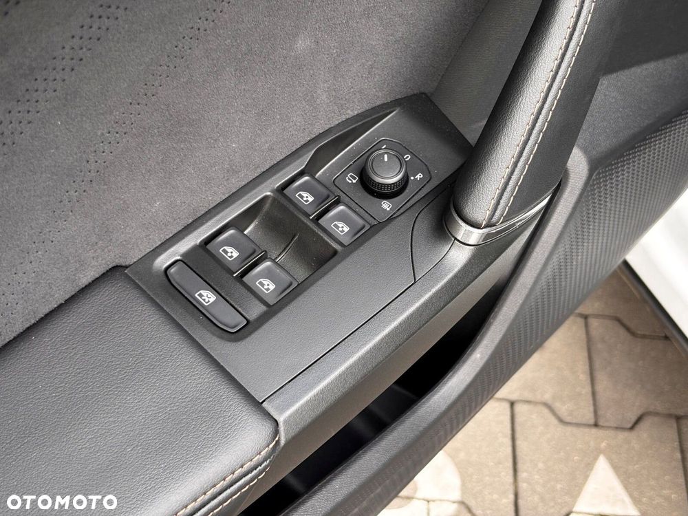 Cupra Formentor 1.5 eTSI mHEV DSG - 12