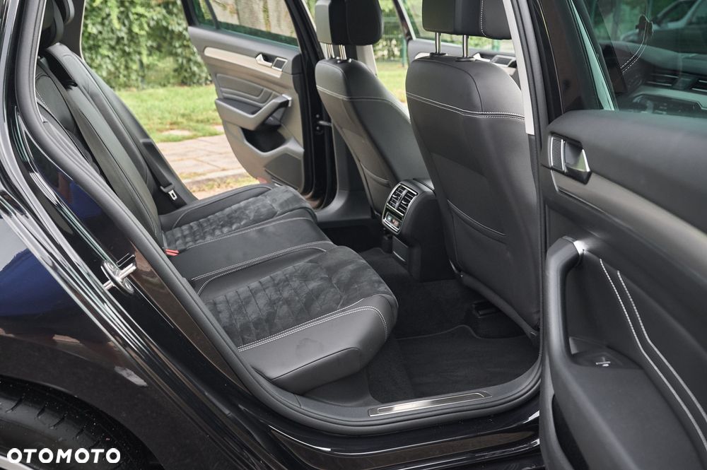 Volkswagen Passat 2.0 TDI EVO Business DSG - 24