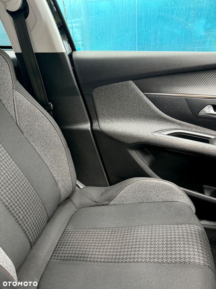 Peugeot 3008 1.2 PureTech Active S&S EAT6 - 15