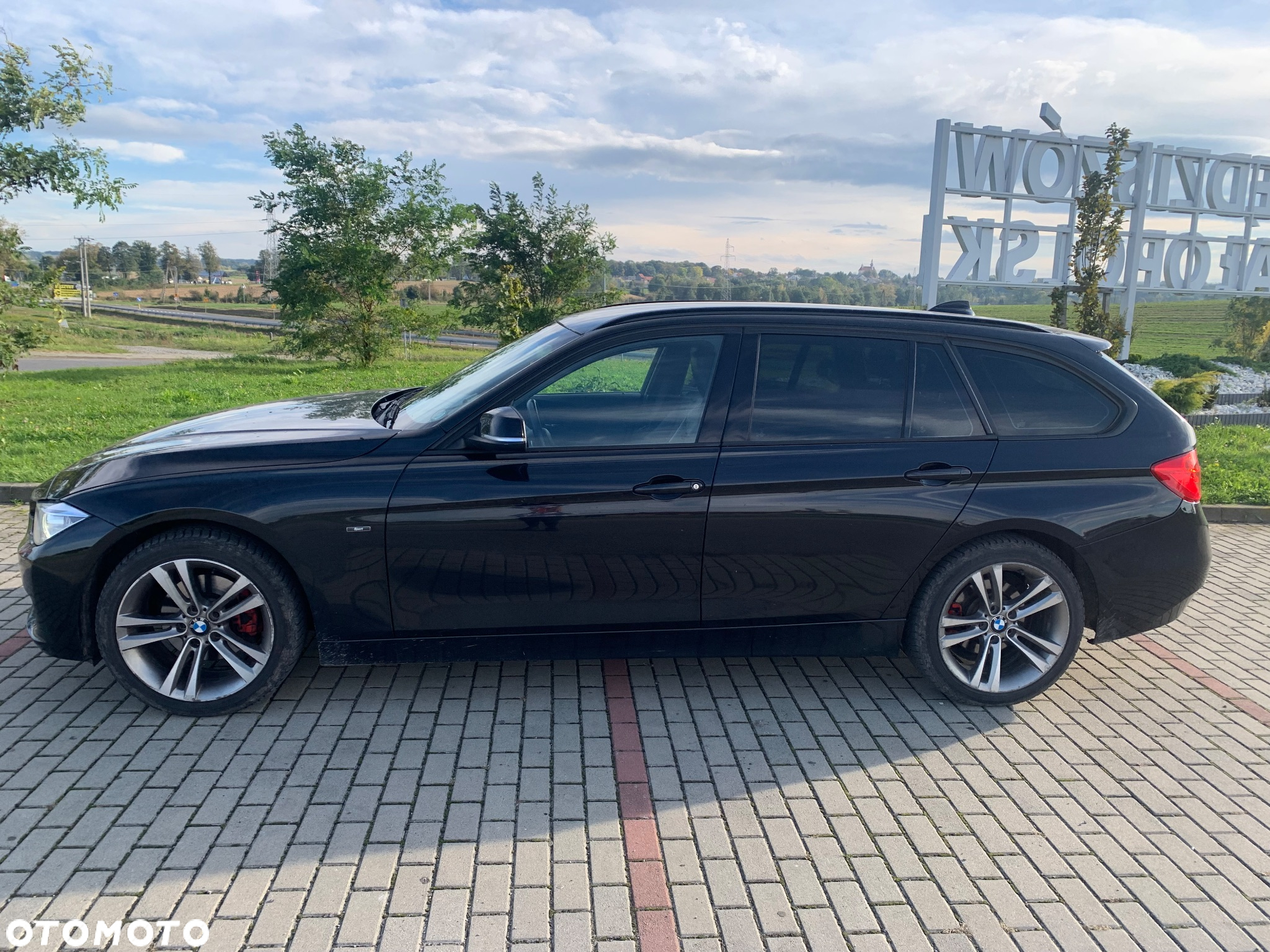 BMW Seria 3 320d Touring Efficient Dynamics Edition Sport Line - 4
