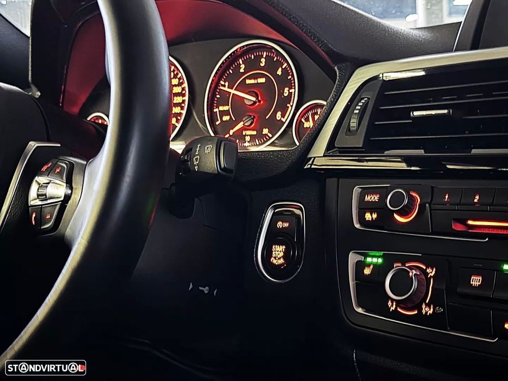 BMW 318 d Pack M - 34