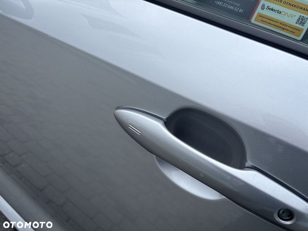Toyota Corolla - 10