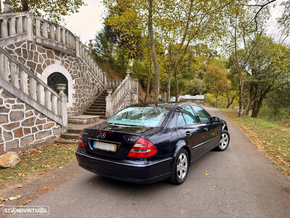 Mercedes-Benz E 270 - 5