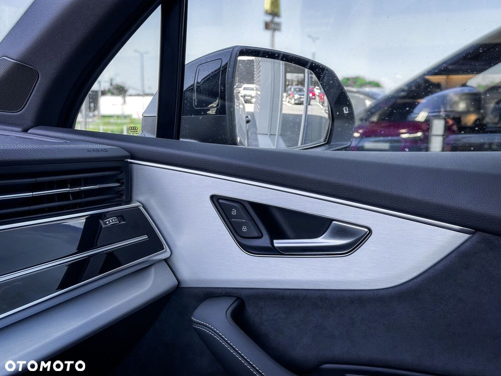 Audi Q7 - 36
