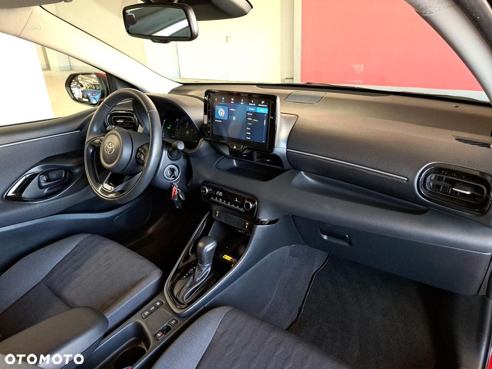 Toyota Yaris Hybrid 1.5 Style - 17