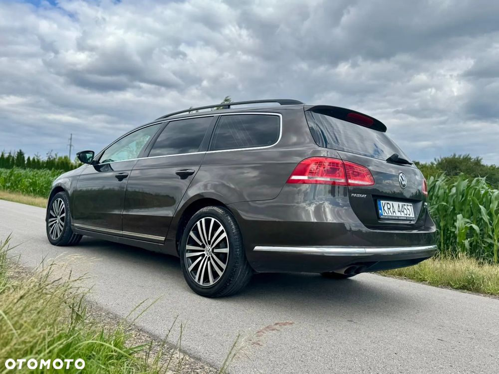 Volkswagen Passat 2.0 TDI Highline DSG - 9