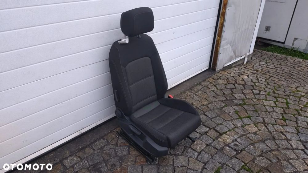 FOTEL PASAŻERA VW PASSAT B8 14- NO 325/072 - 3