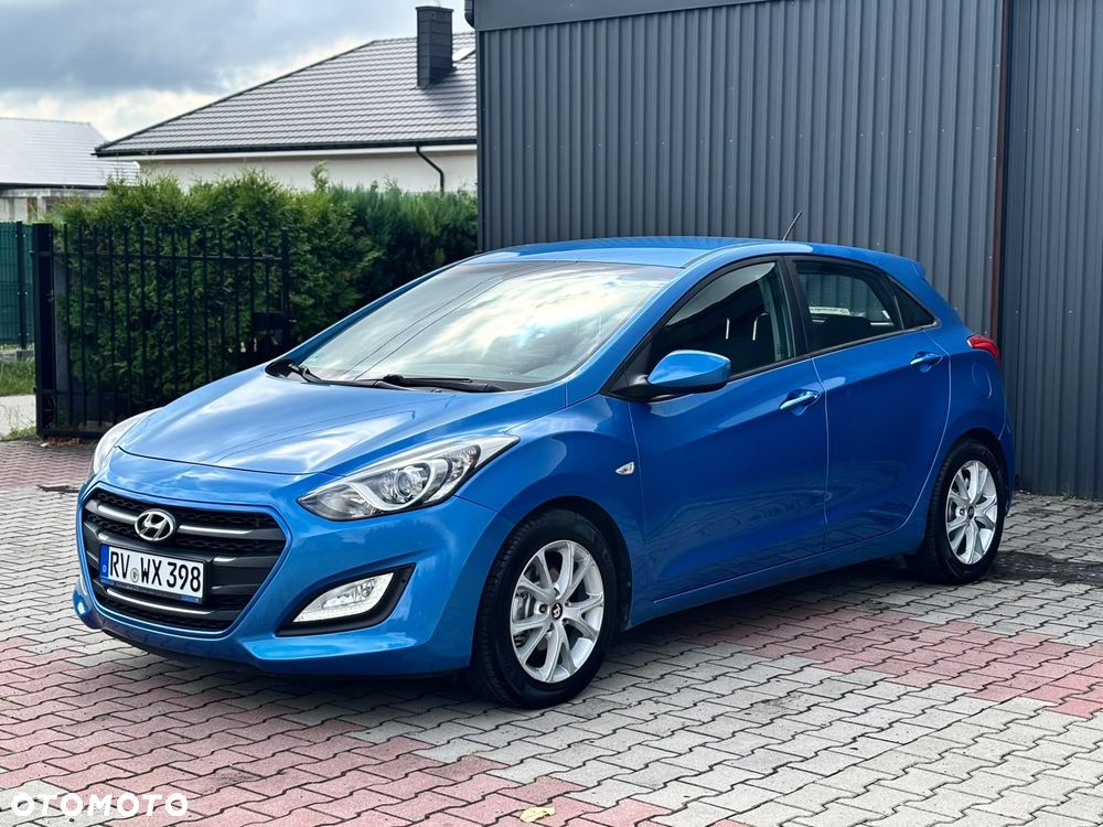 Hyundai i30 blue 1.6 CRDi Passion - 4