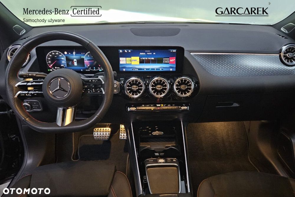 Mercedes-Benz GLA 220 d 4-Matic AMG Line - 14