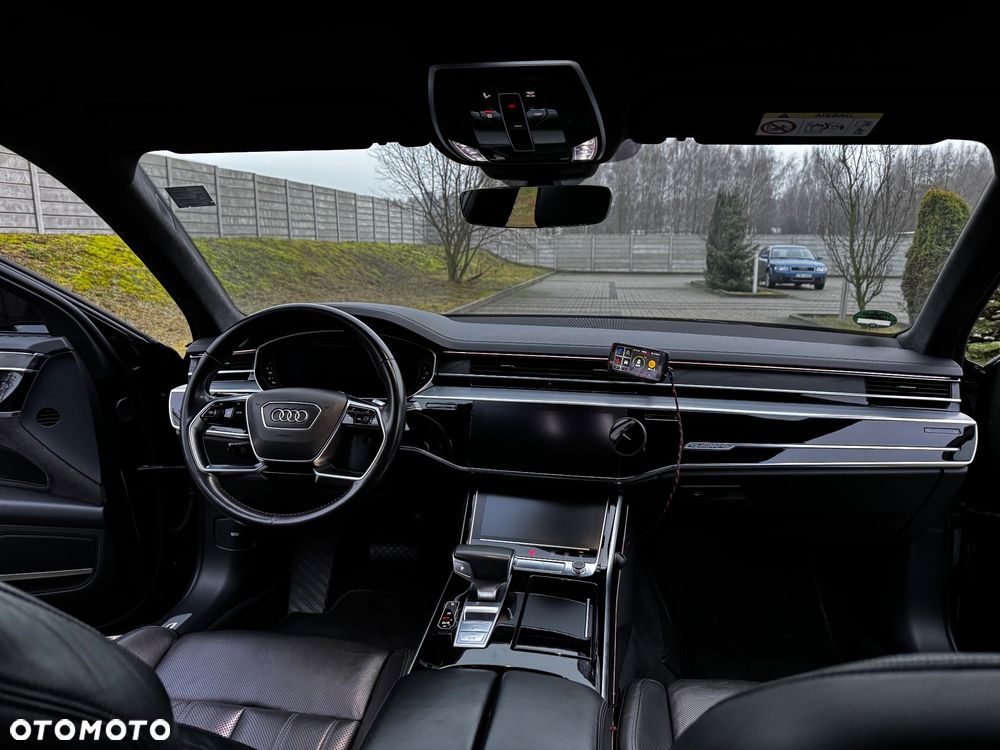 Audi A8 - 9