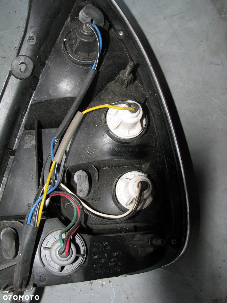 LAMPA LEWY TYŁ DAEWOO NUBIRA 2 - 5