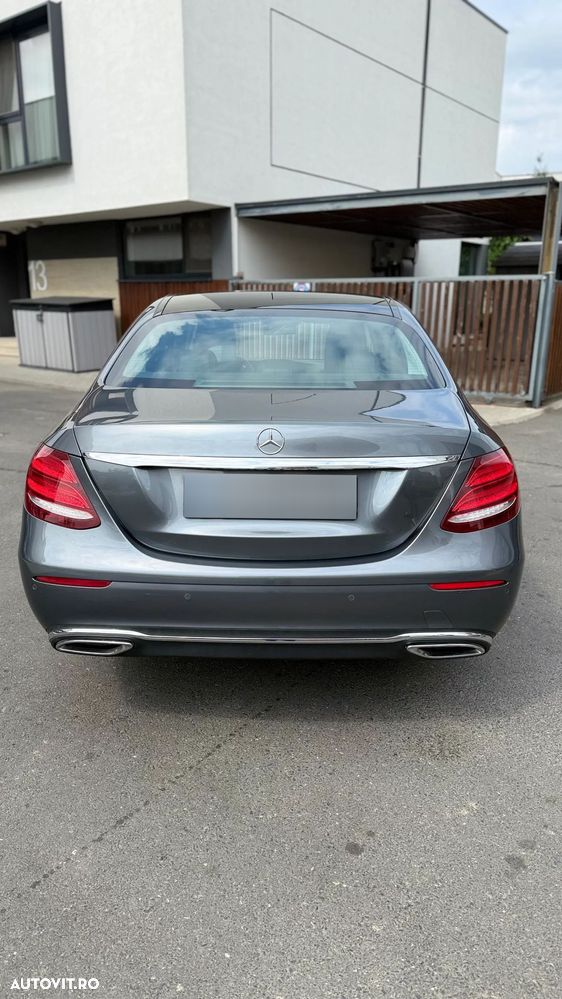 Mercedes-Benz E - 6