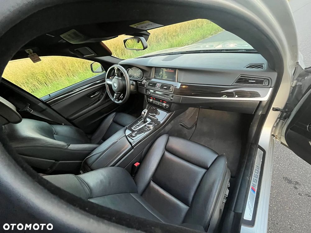 BMW Seria 5 M550d xDrive - 11