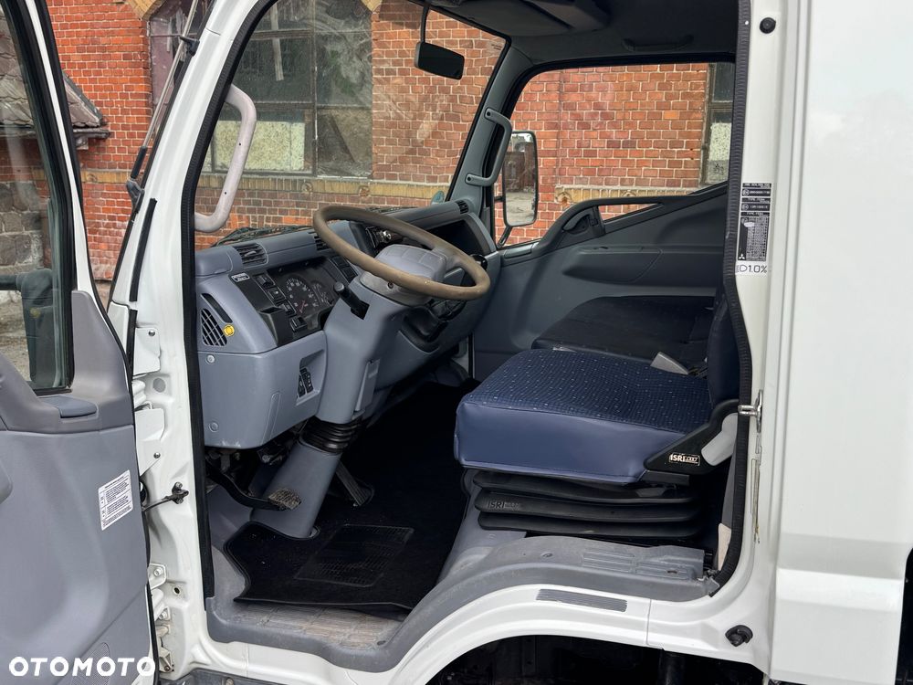 Mitsubishi Fuso canter6c15 - 12