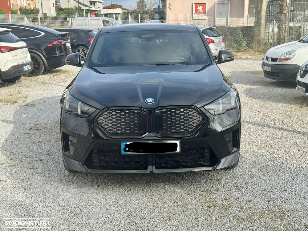 BMW iX2 eDrive20 Pack Desportivo M Pro - 2