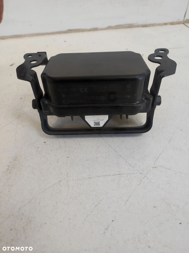 Radar sensor moduł distronic acc przód Toyota RAV4 IV lift - 4