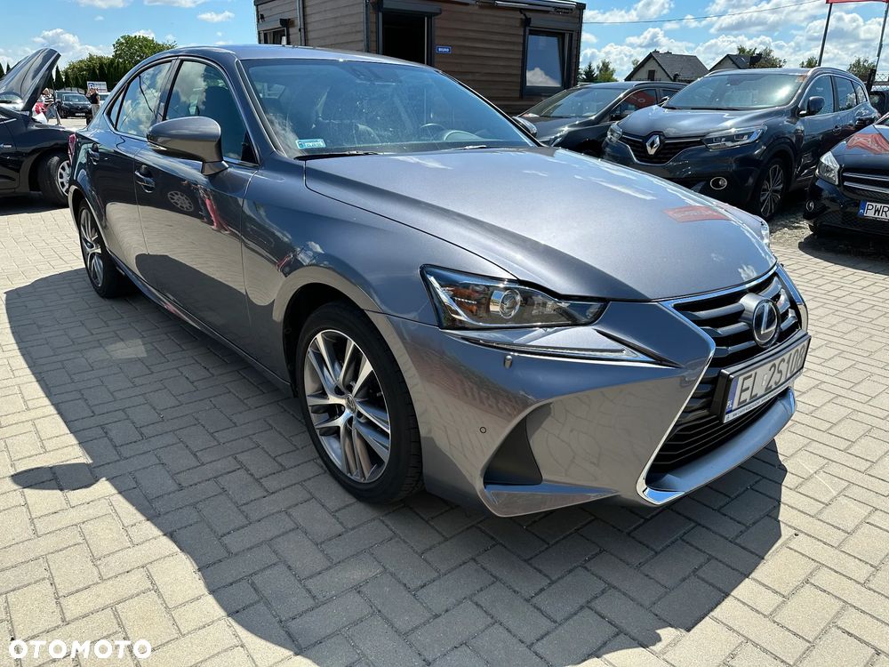 Lexus IS - 2