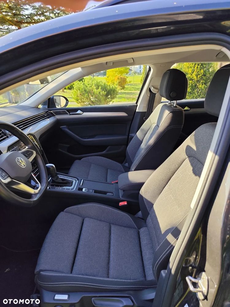 Volkswagen Passat - 14