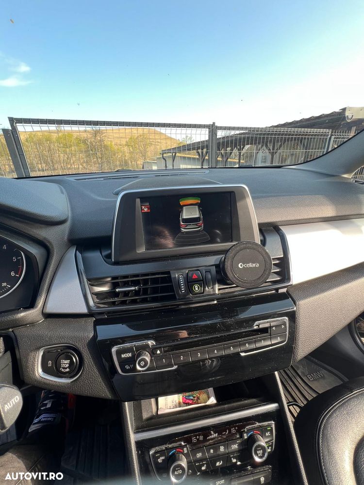 BMW Seria 2 218d Aut. Advantage - 21