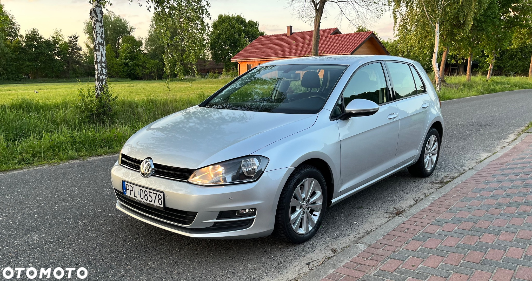 Volkswagen Golf 1.6 TDI BlueMotion Technology DSG Comfortline - 8