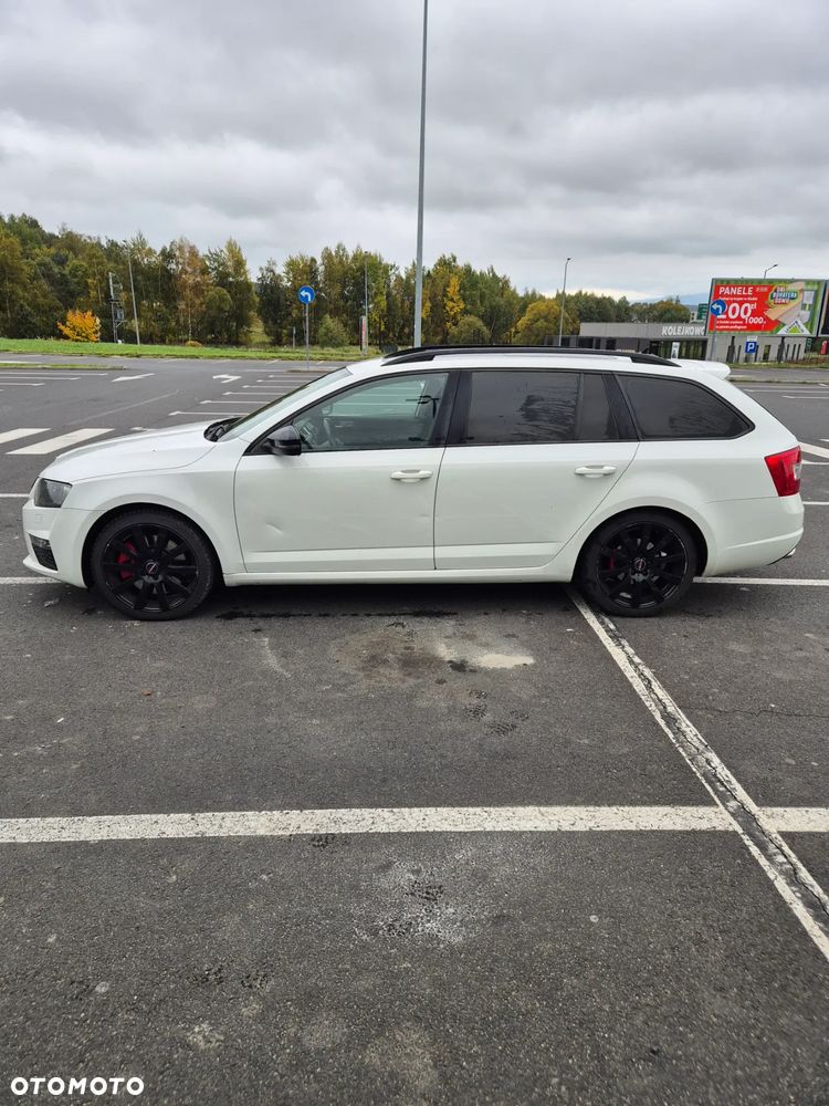 Skoda Octavia 2.0 TDI RS DSG - 3
