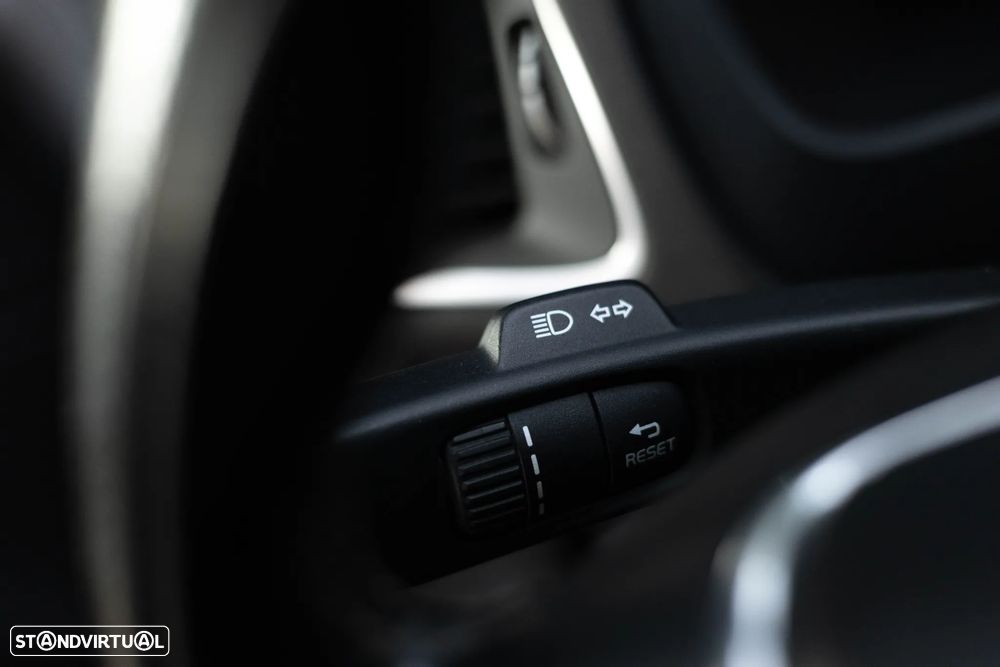 Volvo V40 D2 RDesign - 36