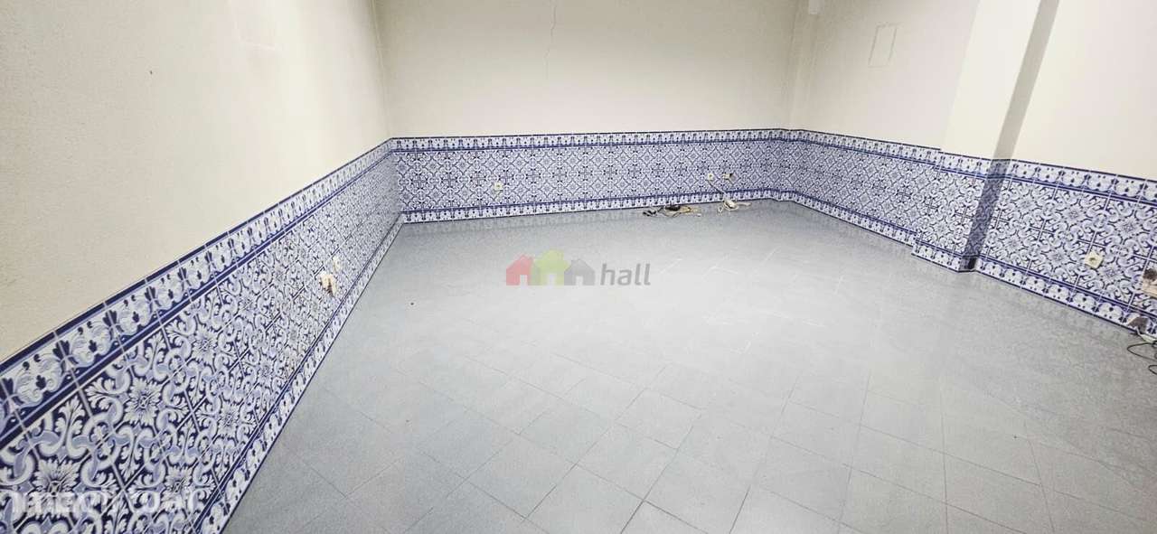 Loja para arrendamento com 64 m2 localizada no centro do Barreiro - Grande imagem: 3/7