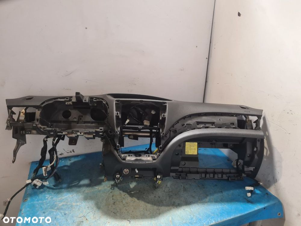 DESKA ROZDZIELCZA KOKPIT SUBARU III GH IMPREZA - 2