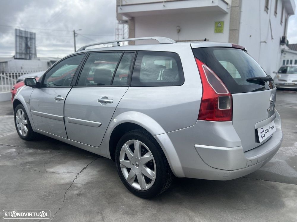 Renault Mégane Break 1.5 dCi Confort - 4