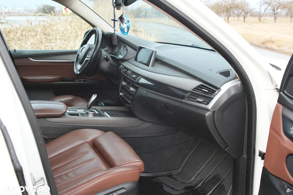 BMW X5 xDrive30d - 13