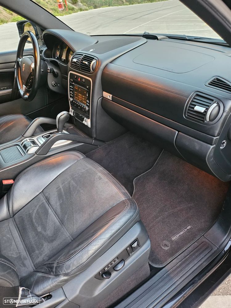 Porsche Cayenne Tiptronic - 21