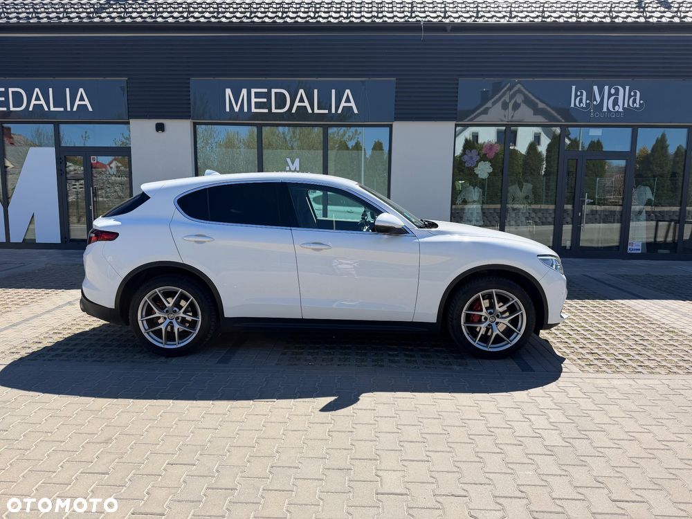 Alfa Romeo Stelvio 2.0 Turbo First Edition Q4 - 3