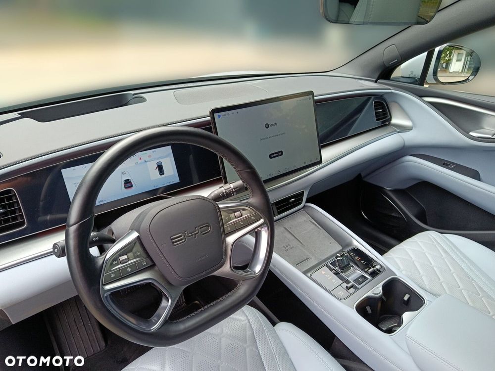 BYD Sealion 7 - 13