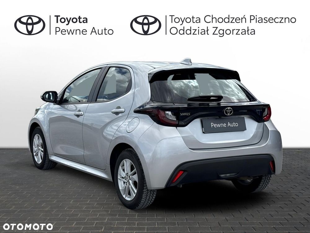 Toyota Yaris - 4