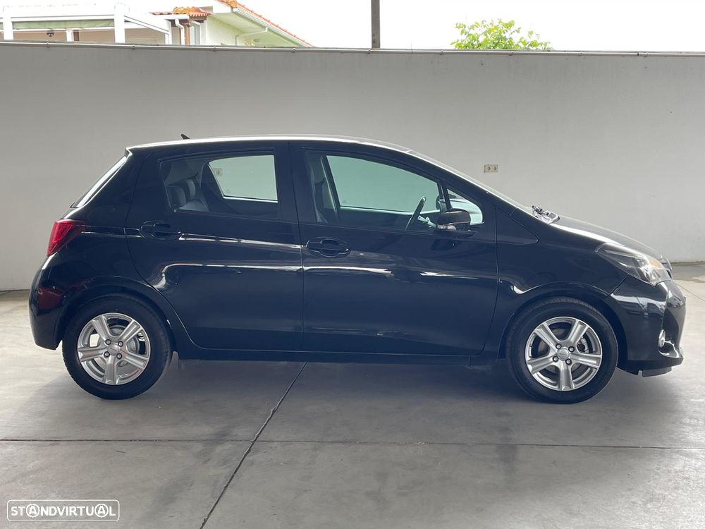 Toyota Yaris 1.4 D-4D Comfort+AC - 6