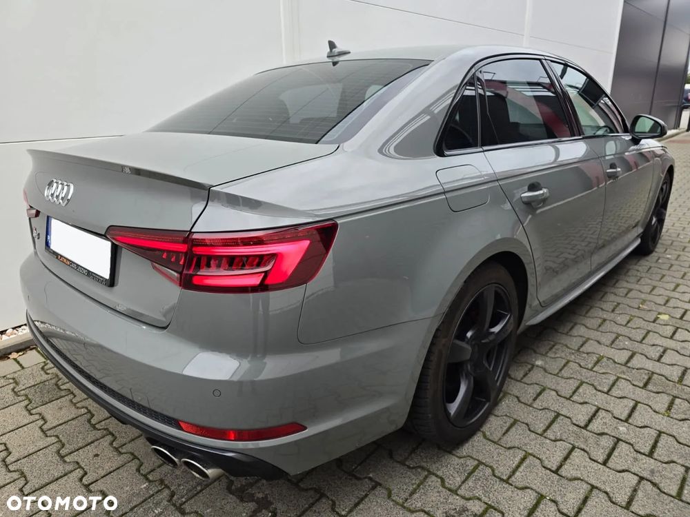 Audi S4 Limousine - 3