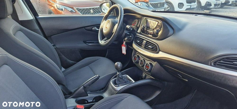 Fiat Tipo - 32