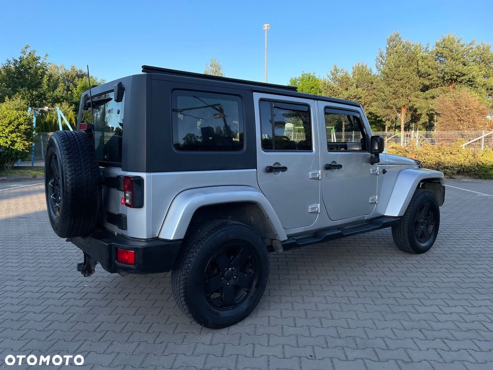Jeep Wrangler Unlimited 2.8 CRD DPF Automatik Sport - 4