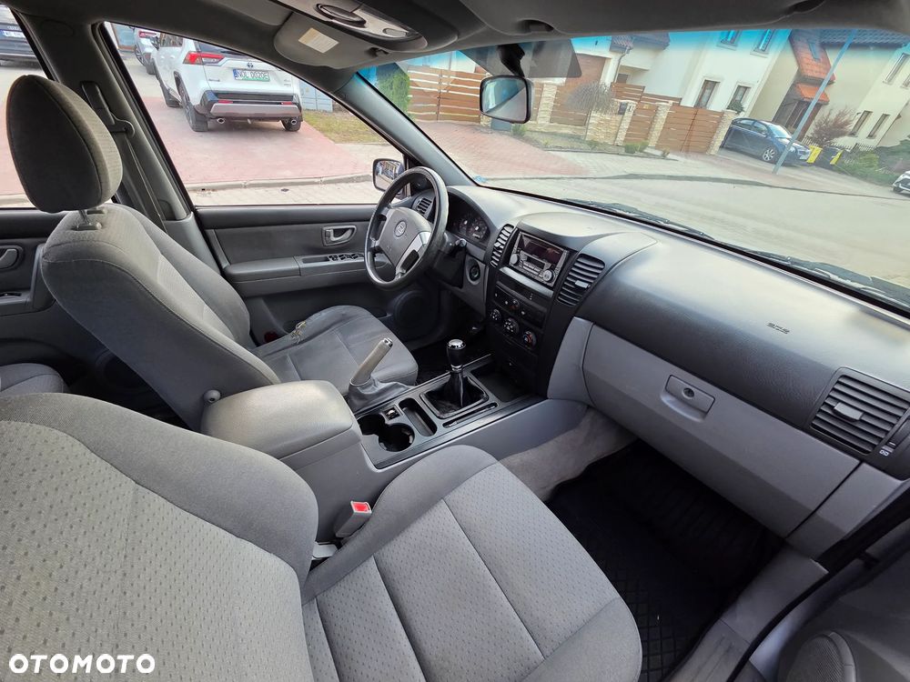 Kia Sorento 2.5 CRDi LX - 16