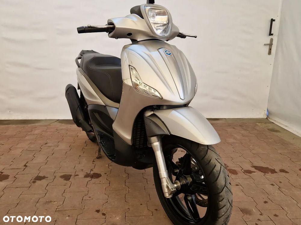 Piaggio Beverly - 8