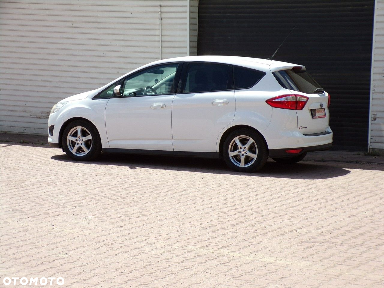 Ford C-MAX - 11