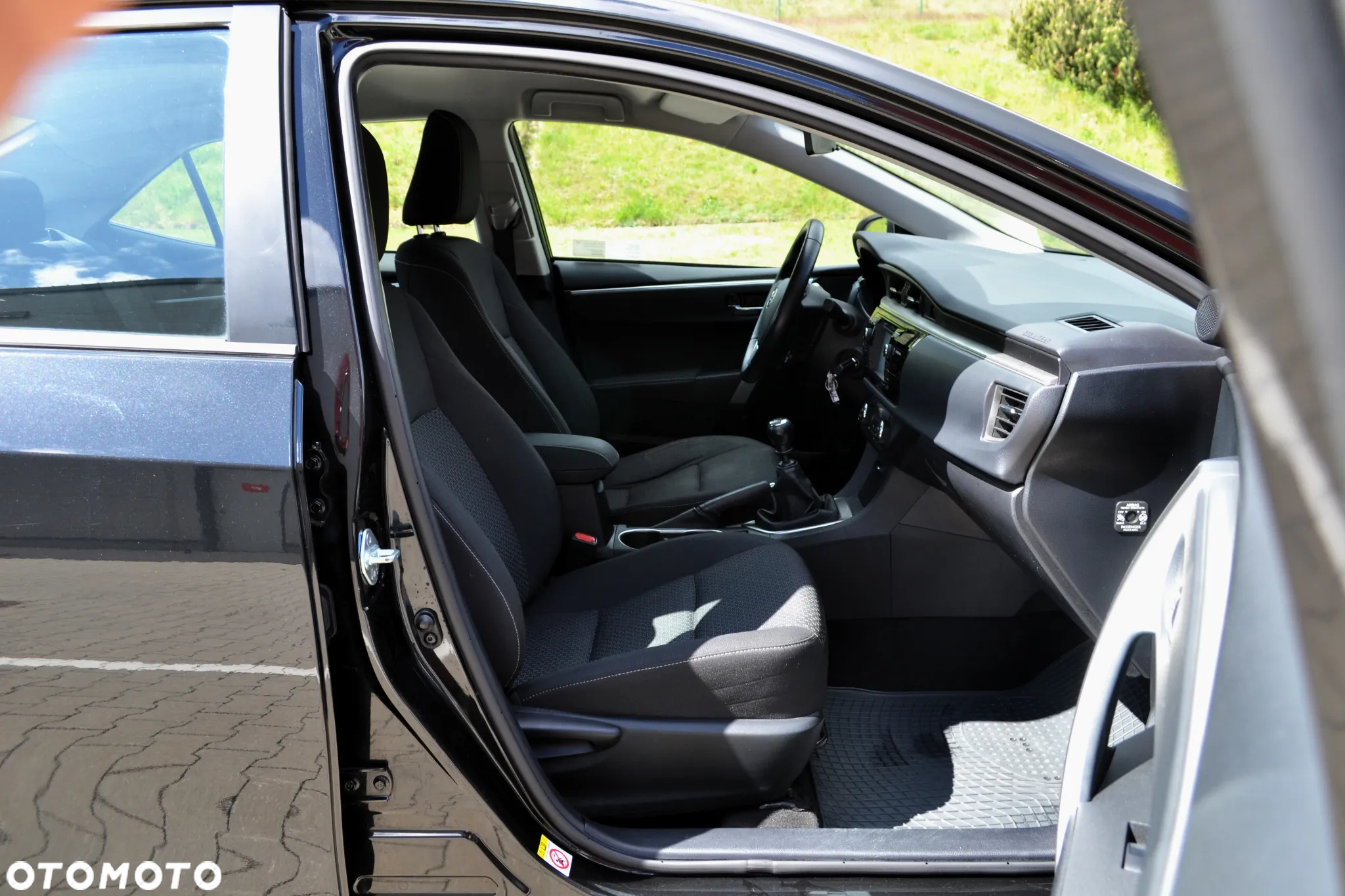 Toyota Corolla 1.6 Premium + - 11