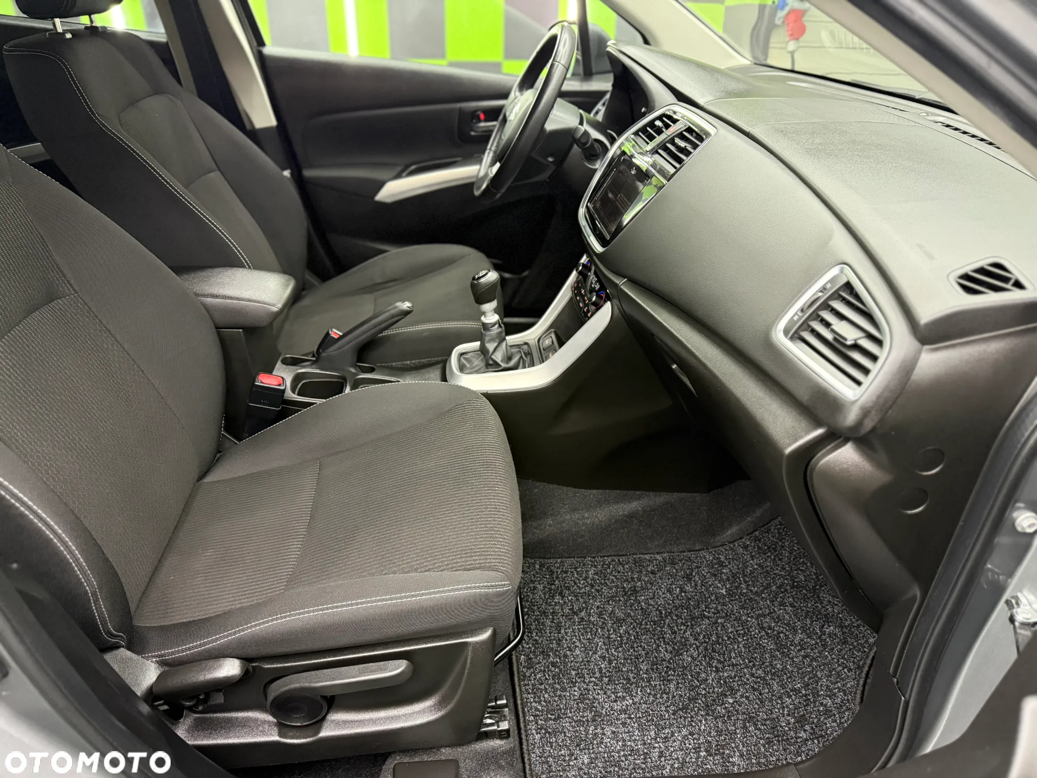 Suzuki SX4 S-Cross - 24